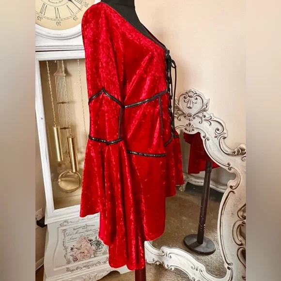 Vintage Lip Service Red Velvet Gothic Renaissance Vampire Bell Sleeve Tunic Plus - Picture 6 of 13